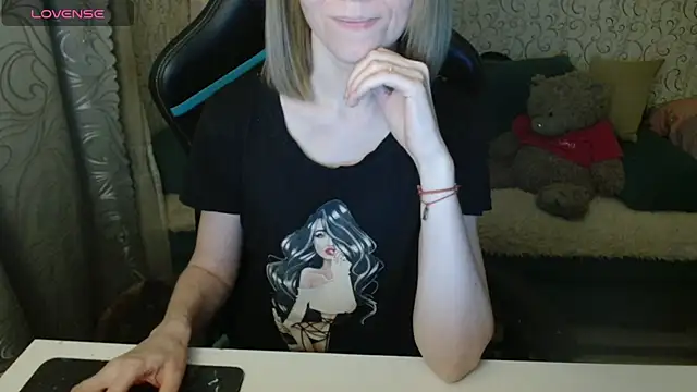 Snapshot of _Alisa_Allison_ chatting on October 2025 03:05:02 PM  Alisa Allison  online show from October 2025 03:05:02 PM