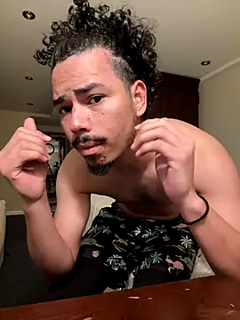 NomixDg online show from November 2025 04:51:02 PM