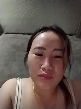 emini-xx online show from October 2025 11:56:02 AM