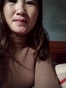 emini-xx online show from January 2026 12:40:01 PM