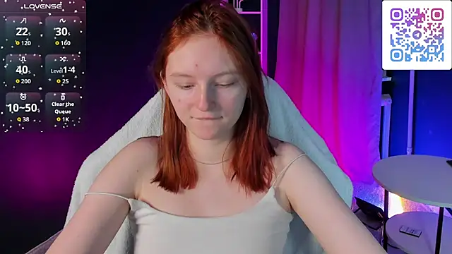 AngelWisee online show from December 2025 03:02:01 AM