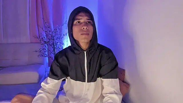 Snapshot of damian_fort1 chatting on November 2025 05:17:02 AM damian fort1 online show from November 2025 05:17:02 AM