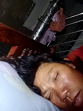 bella-la online show from December 2025 06:58:02 PM