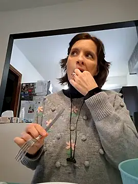 Piediniecollant online show from February 2026 11:37:02 AM