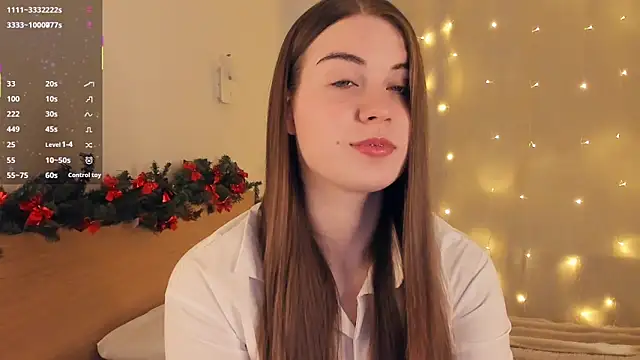 LoreeScialdone online show from December 2025 10:28:01 PM