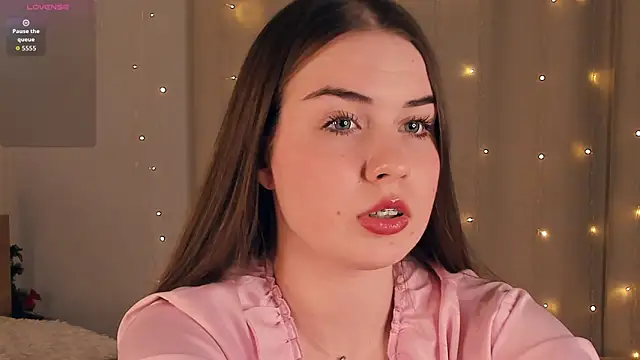 LoreeScialdone online show from January 2026 08:51:02 PM