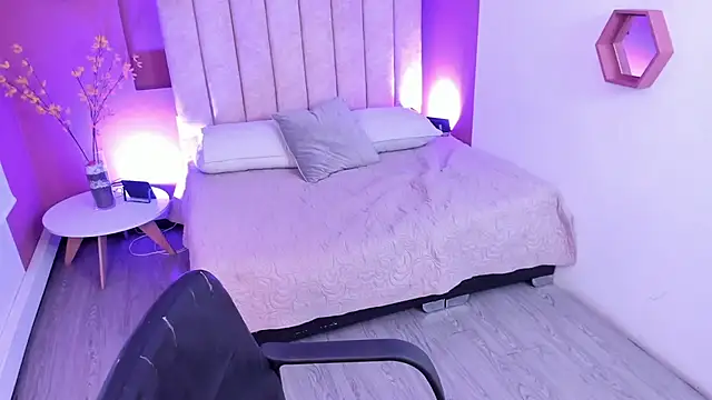 mia jagger online show from February 2026 08:56:02 PM