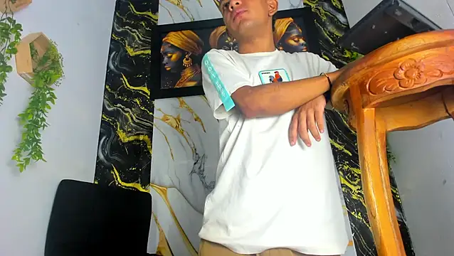 Snapshot of wild_best chatting on February 2026 01:55:01 PM wild best online show from February 2026 01:55:01 PM