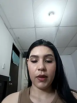 Snapshot of ambersoe chatting on October 2025 10:56:01 PM ambersoe online show from October 2025 10:56:01 PM