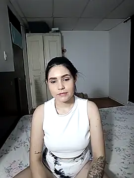 Snapshot of ambersoe chatting on October 2025 10:33:02 PM ambersoe online show from October 2025 10:33:02 PM