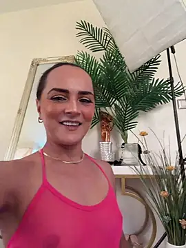 SiennaRosse online show from June 2026 04:21:02 PM