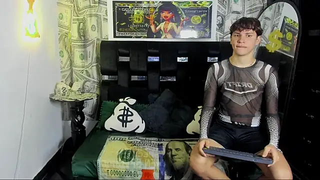 Snapshot of Magic_Duo chatting on October 2025 11:33:02 AM Magic Duo online show from October 2025 11:33:02 AM