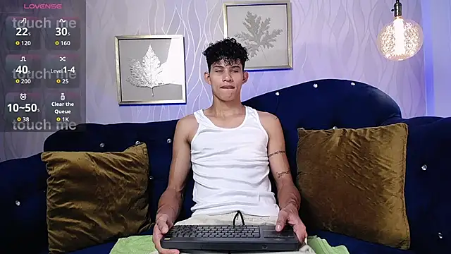 KamiSuarez online show from February 2026 06:45:01 PM