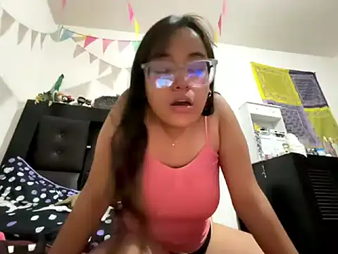 Snapshot of SolcitaThiccc chatting on November 2025 02:43:01 AM SolcitaThiccc online show from November 2025 02:43:01 AM