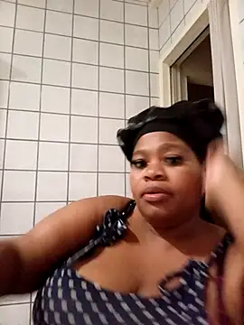 ThickLeeyanaXX online show from December 2025 07:21:01 PM