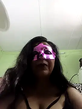 Snapshot of LOVE__RANI chatting on July 2026 04:38:01 AM LOVE RANI online show from July 2026 04:38:01 AM
