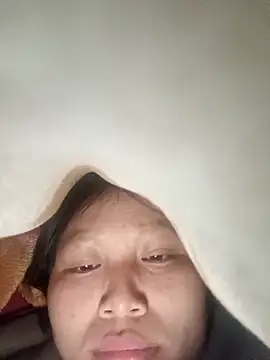 yoyo-mi online show from November 2025 02:01:02 AM