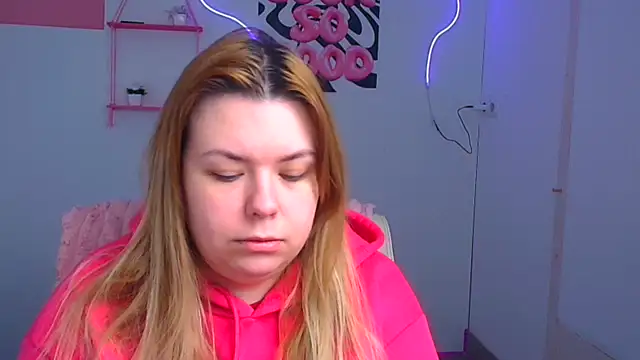 Snapshot of SusannaNight chatting on January 2026 06:17:01 AM SusannaNight online show from January 2026 06:17:01 AM