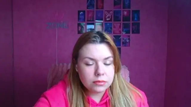 Snapshot of SusannaNight chatting on February 2026 06:12:01 AM SusannaNight online show from February 2026 06:12:01 AM