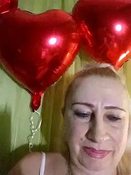 Esenia505 online show from February 2026 04:20:01 AM