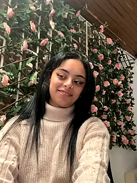 Snapshot of VioletMorgan_ chatting on October 2025 02:09:01 PM VioletMorgan  online show from October 2025 02:09:01 PM