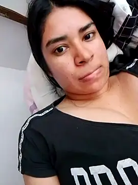 Snapshot of AlayaMore chatting on November 2025 03:36:02 PM AlayaMore online show from November 2025 03:36:02 PM