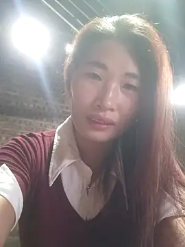 Snapshot of HGiasexy69 chatting on November 2025 01:07:02 AM HGiasexy69 online show from November 2025 01:07:02 AM