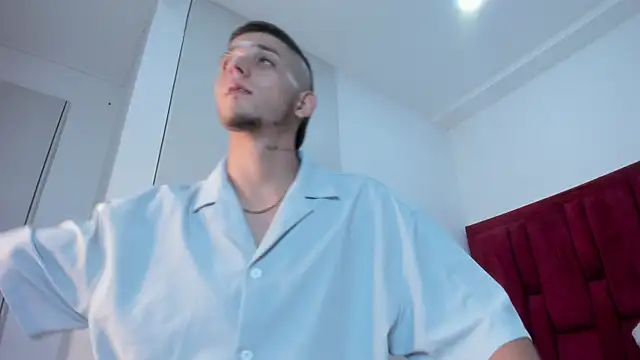 Mathewboy 069 online show from November 2025 02:54:02 AM