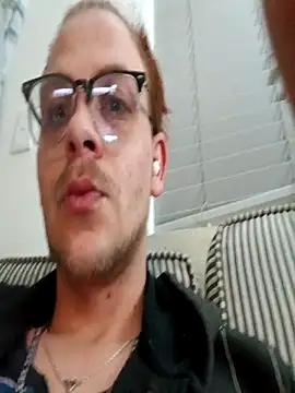 THOMMONSTER5299 online show from November 2025 11:32:02 PM