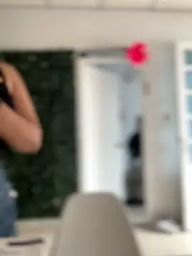 Vickybon online show from November 2025 07:25:01 PM