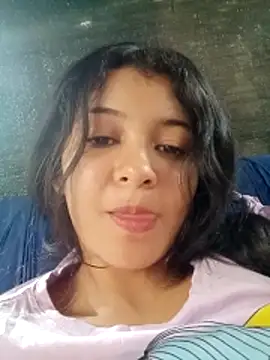 Soymaia online show from November 2025 01:57:02 PM