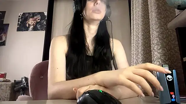 Snapshot of AnGallo chatting on November 2025 10:01:02 PM AnGallo online show from November 2025 10:01:02 PM