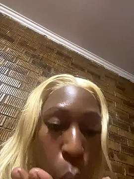 SP1CY MOMMY online show from November 2025 11:37:02 PM