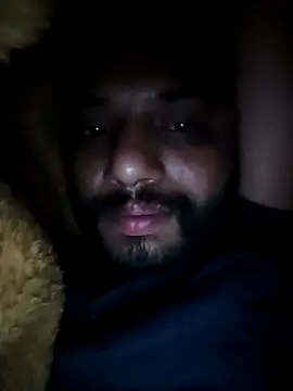 Advance01 online show from November 2025 09:25:01 PM