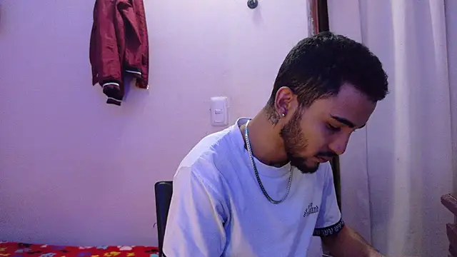 Snapshot of Boy_Rockxx chatting on December 2025 05:16:01 AM Boy Rockxx online show from December 2025 05:16:01 AM