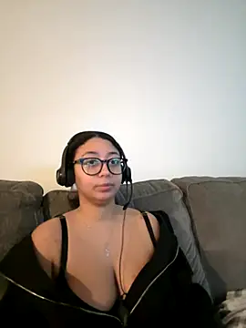 minha baby online show from December 2025 04:49:02 PM