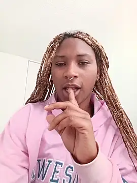 EvonyFoxxx online show from February 2026 07:09:02 PM