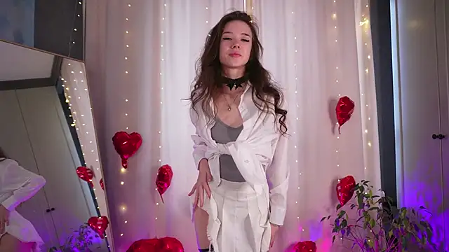 tinyanie online show from February 2026 07:05:02 AM