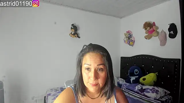 Snapshot of astrid_sexy1 chatting on November 2025 01:05:01 AM astrid sexy1 online show from November 2025 01:05:01 AM