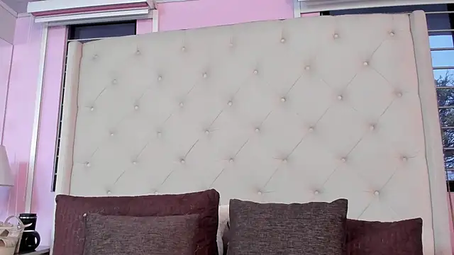 Snapshot of scarlett_leblanc_ chatting on April 2026 11:56:02 AM scarlett leblanc online show from April 2026 11:56:02 AM