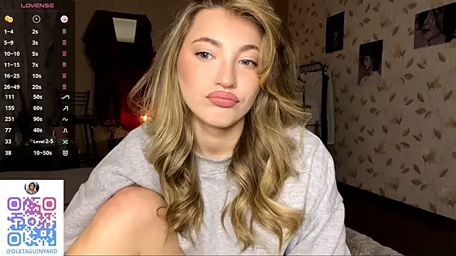 OrethaEredia online show from December 2025 07:07:02 PM