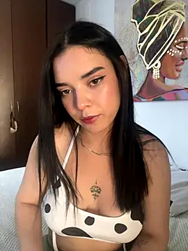 Snapshot of _eileen chatting on October 2025 10:11:02 PM  eileen online show from October 2025 10:11:02 PM