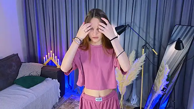 KarlaMagnett online show from November 2025 03:12:02 PM