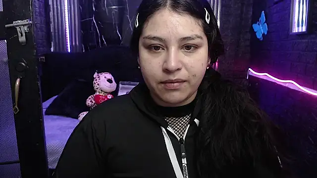 Snapshot of lehia_285 chatting on May 2026 01:06:01 PM lehia 285 online show from May 2026 01:06:01 PM