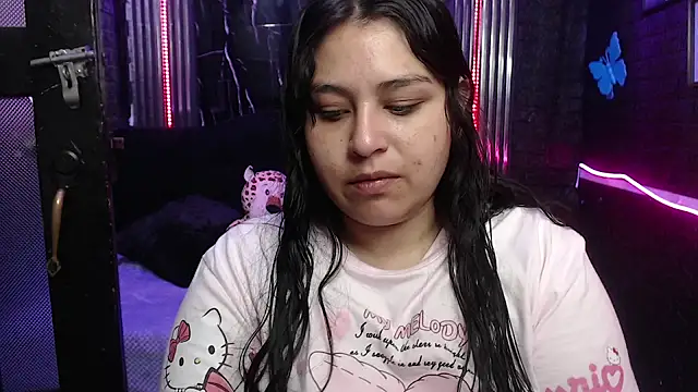Snapshot of lehia_285 chatting on May 2026 01:17:01 PM lehia 285 online show from May 2026 01:17:01 PM