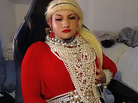 VanesaCrossic online show from December 2025 08:21:02 AM