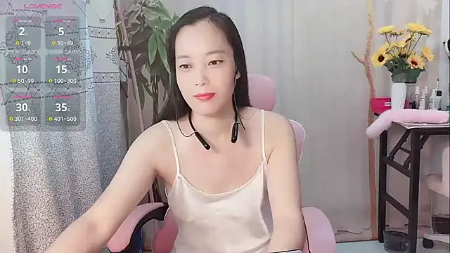 Lingling-Baby520 online show from July 2026 08:05:01 AM