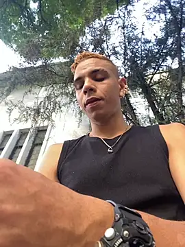 Dylams maja online show from December 2025 09:23:02 PM