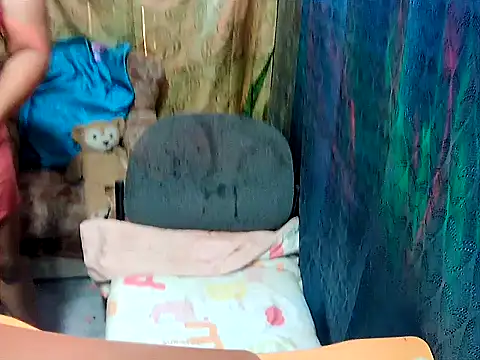 yumi-meya online show from January 2026 12:37:01 AM