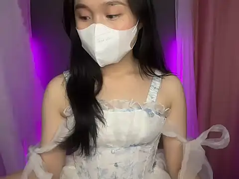 Snapshot of Pearlia-7 chatting on November 2025 06:58:02 AM Pearlia-7 online show from November 2025 06:58:02 AM